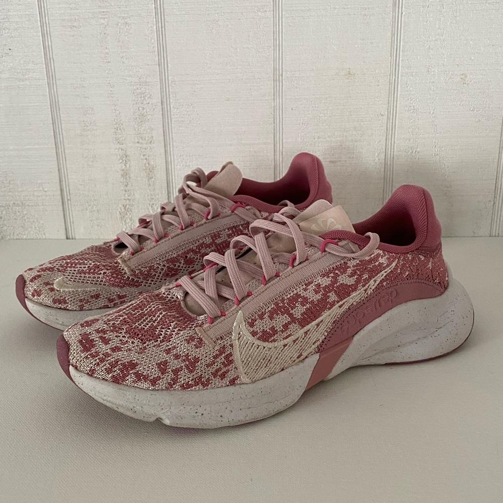 Women's Pink Athletic Shoes